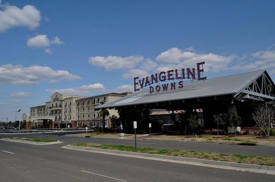 Evangeline Downs Hotel
